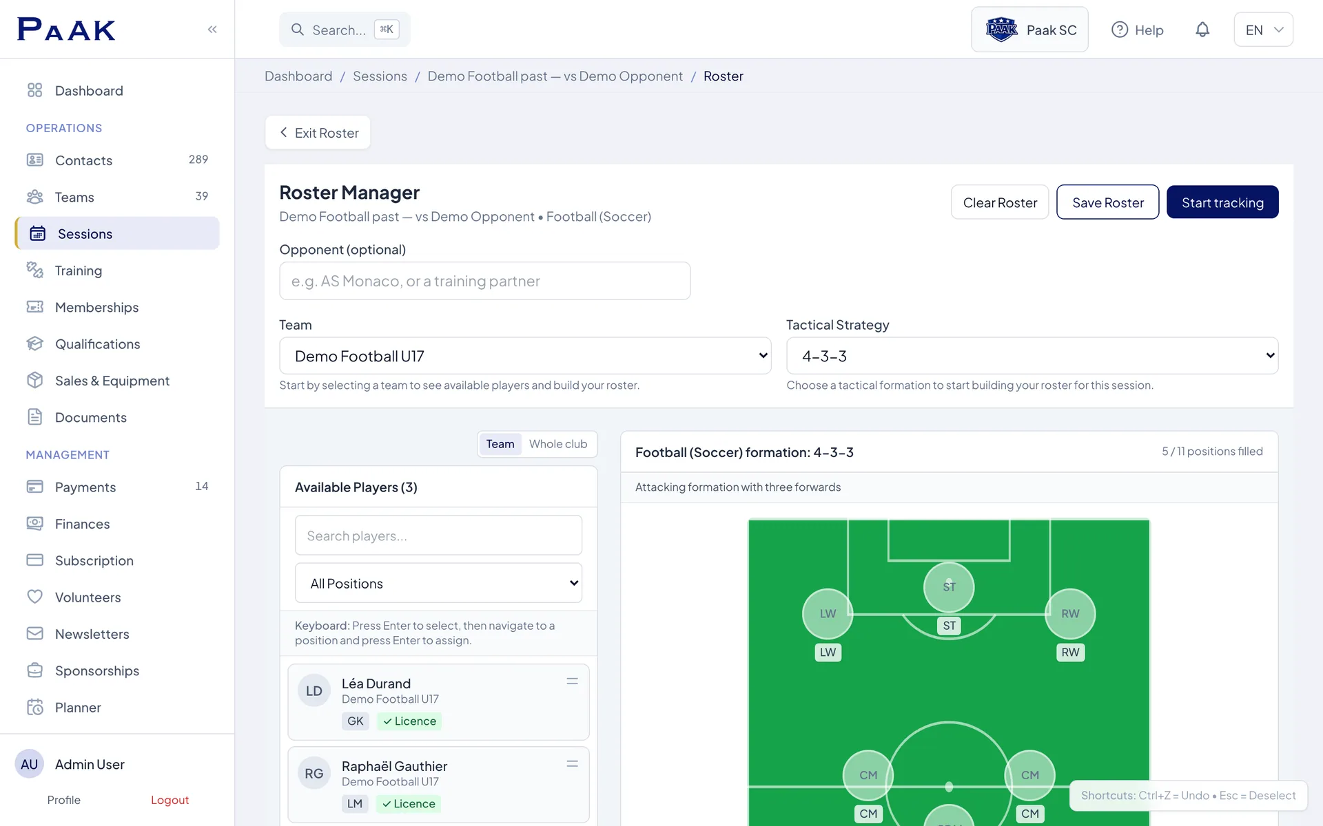 Football team sheet in a 4-3-3 formation in Paak, with licence validation