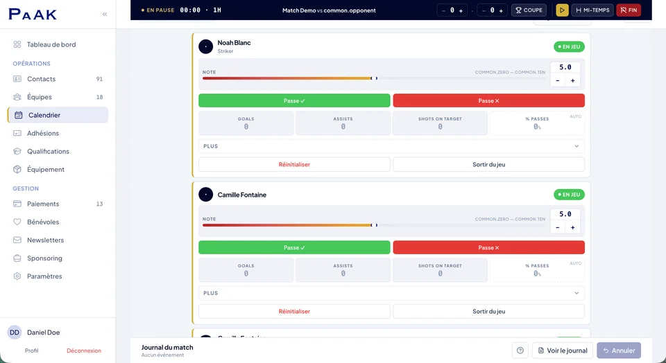 Tracker de match en direct Paak — notation par joueur, passes, buts, sortie auto